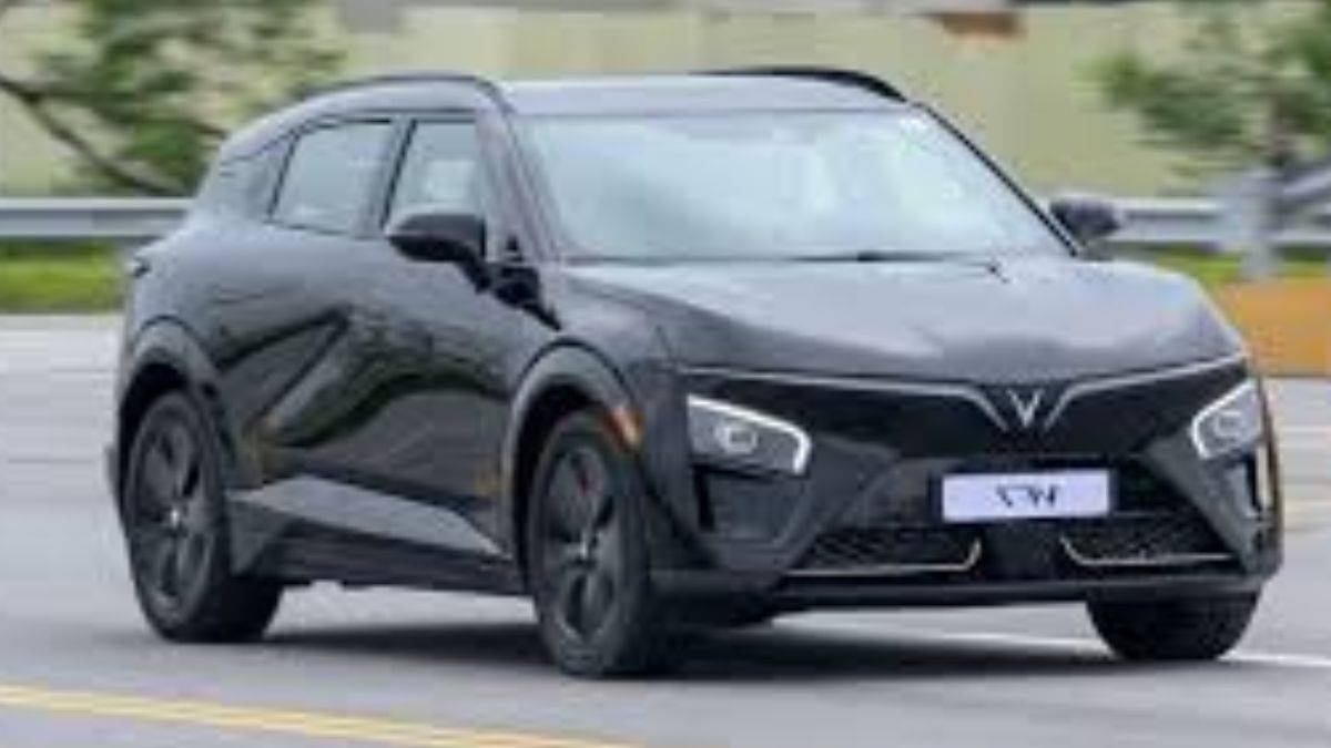 VinFast VF 6 and VF 7