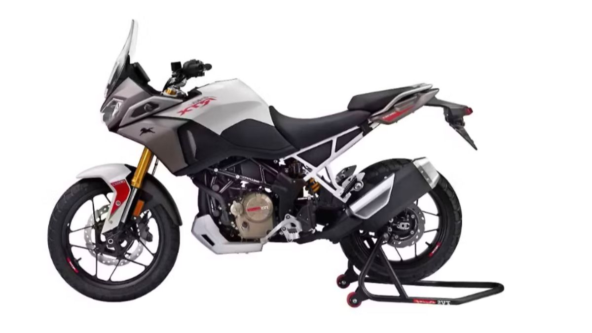 TVS Apache RTX 300